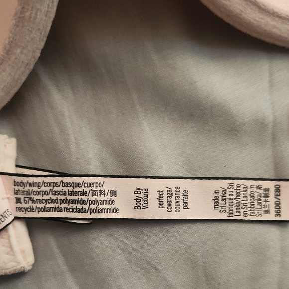 Victoria's Secret Pink T-Shirt Bra with Underwire Support - Picture 3 of 4